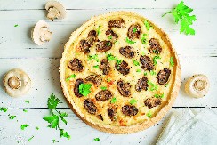 LISNATA PITA SA ŠAMPINJONIMA Sve se samo pomeša i peče, a rastura ukusom