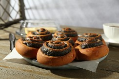 ROLNICE SA MAKOM SAVRŠENE ZA IZNENADNE GOSTE Kad ih jednom probate zaboravićete na štrudlu