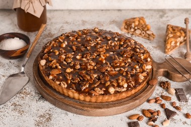 JESENJI TART SA ORASIMA I MEDOM Sa bogatim filom kome jedan sastojak daje poseban šmek