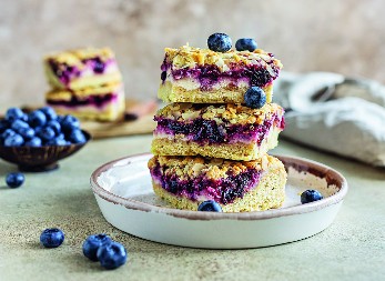 ŽUTI KOLAČ SA BOROVNICAMA BUDI NOSTALGIJU Ispadne isti kao onaj bakin, a uspeva i početnicima