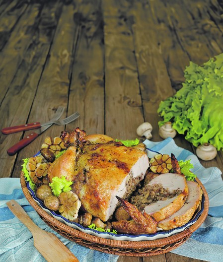 ZAČINJENO PUNJENO PILE ZA RUČAK KOJI SE PAMTI Ukućani će stajati u redu za još