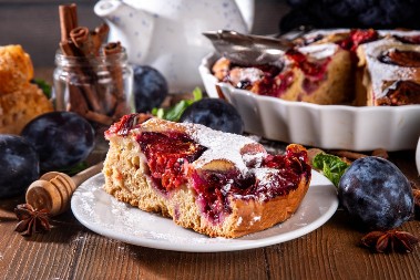 MACANOV KOLAČ SA ŠLJIVAMA Žene oduševljene receptom, osmislio ga čuveni zavodnik iz Šumadije