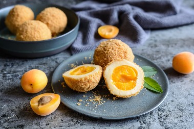 KNEDLE SA KAJSIJAMA BUDE NOSTALGIJU Potpuno iste kao one iz bakine kuhinje