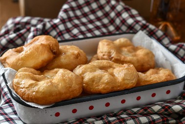 DOMAĆE MEKIKE SE SMAŽU U TRENU Mekane i vazdušaste, prosto se tope u ustima