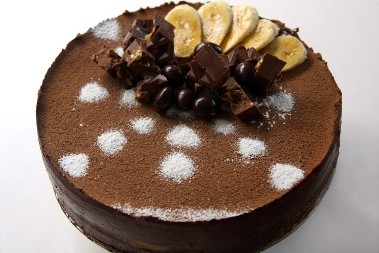 ČOKOLADNA TORTA SA BANANAMA MIRIŠE NA DETINJSTVO Ispadne baš kao ona bakina