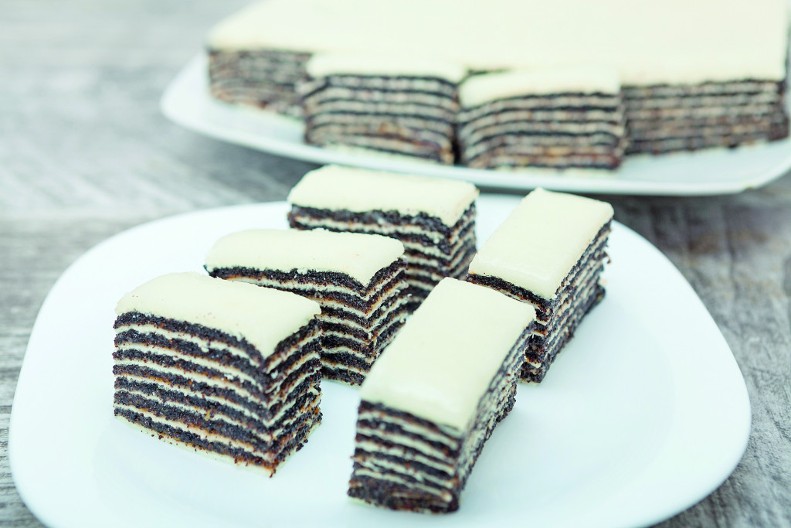 BAKA MILKA NAM JE DALA NAJBOLJI RECEPT ZA ROZEN TORTU Ukusa da ti pamet stane