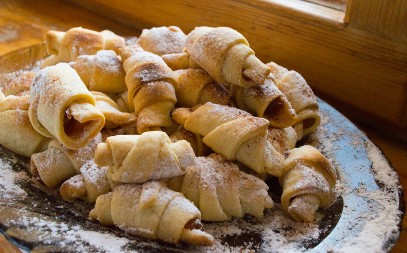 KIFLICE SA DŽEMOM SUPER IDU UZ KAFU I komšije će doći nepozvane