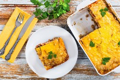 KREMASTA MUSAKA OD BUNDEVE Pomera granice dobro ukusa