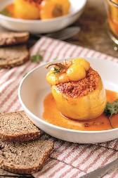 KAFANSKE PUNJENE PAPRIKE RAJ ZA NEPCA Saftaste i sočne, teraju vodu na usta