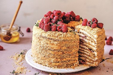 DOMAĆA MARLENKA TORTA ZA POSEBNE PRILIKE Može i dete da je napravi, a razvaljuje ukusom