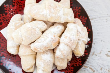 BUNAR KIFLICE IZ BAKINE KUHINJE PRHKE I NEODOLJVE Zbog njih i komšije dolaze nepozvane