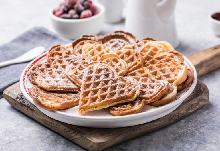 BAKIN KOLAČ SA JOGURTOM Ukusom bolji od svake torte, a pravi se maltene sam
