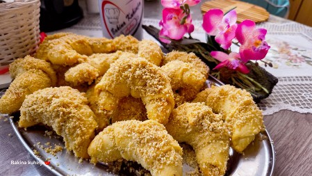 Pivarice kao iz bajke: Tajna posnih kiflica s pivom i šerbetom koje su prhke, mirisne i savršeno mekane