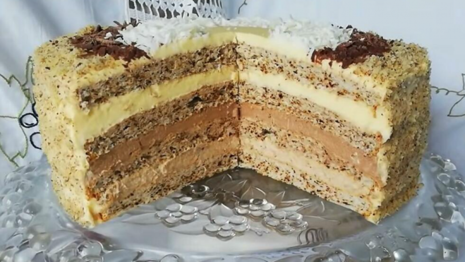 BOGATA, RASKOŠNA, OTMENA Interkontinental torta, najbolja poslastica ikada