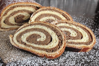 MEKANA KAO DUŠA! Recept za savršenu štrudlu sa orasima: Topi se u ustima i nestaje brže nego što mislite