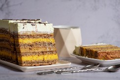 MILKA TORTA ZA SVE SVEČANOSTI I DEČIJE ROĐENDANE Vole je svi od 7 do 107 godina