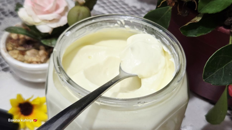 POSNI MAJONEZ ODLIČNO IDE UZ SARME Gust i kremast, daće šmek svakom jelu