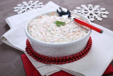 KINESKA SALATA RASPAMETILA DOMAĆICE NA MREŽAMA Polizaćete i tanjir