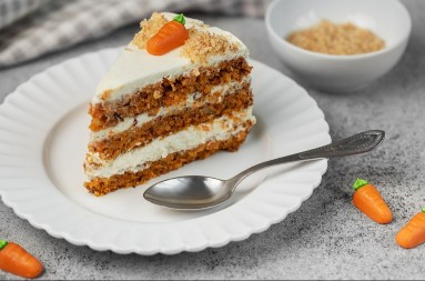 POSNA TORTA OD ŠARGAREPE ZA SAVRŠEN VIKEND Zbog nje se krši svaka dijeta