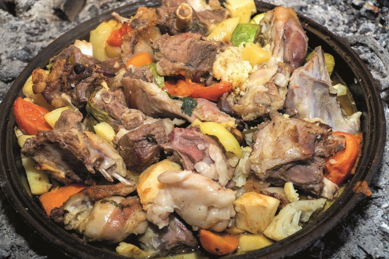 ČAČANSKI LONAC ZA PRAVE GURMANE Ovakvo jelo nema ni u najboljoj kafani