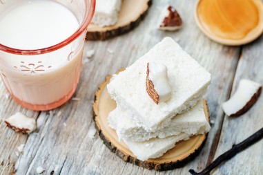 KOKOS KOCKE ZA IZNENADNE GOSTE Gostove dok pristavite kafu, a svi ih vole