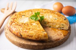 OMLET SA KROMPIROM BOLJI NEGO KLASIČAN Ješćete ga za doručak, ručak i večeru