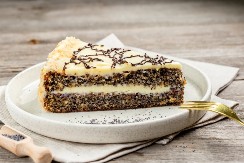 CRNO BELA TORTA SA MAKOM ZA KRSTOVDAN Osvežavajuća, lagana i posna