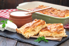 DOMAĆA GIBANICA U ISTO VREME HRSKAVA I MEKANA Ješćete je za doručak, ručak i večeru