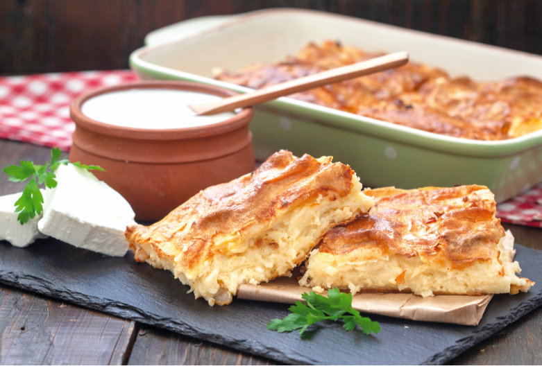 DOMAĆA GIBANICA U ISTO VREME HRSKAVA I MEKANA Ješćete je za doručak, ručak i večeru