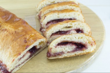 RUSTIČNA ŠTRUDLA BUDI NOSTALGIJU Baš ovako su je pravile domaćice u Jugoslaviji