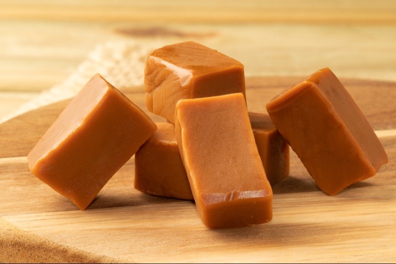 KARAMEL KOCKE SE TOPE U USTIMA A gotove za 20 minuta i super idu uz kafu