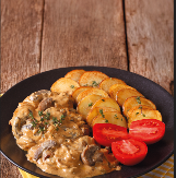 GULAŠ SA SOSOM OD PEČURAKA I SENFA Meso je neverovatno mekano, prosto se topi u ustima