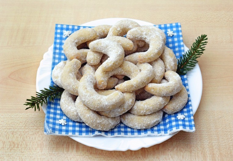 BADEM KIFLICE NIKO NE ODBIJA A Super idu uz šolju čaja ili kafe