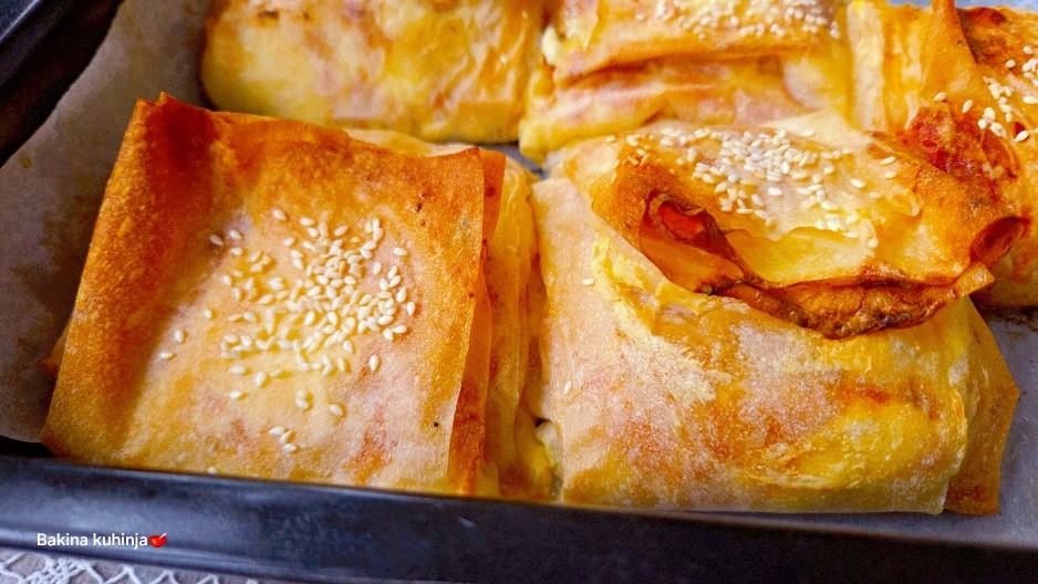 POGAČICE SA ŠUNKOM MIRIŠU NA DOM Fini, brzi i hrskavi, a mališani ih obožavaju