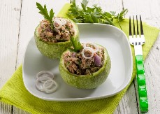 TIKVICE PUNJENE TUNJEVINOM PO RECEPTU KAFANSKOG KUVARA I posne i raskošne