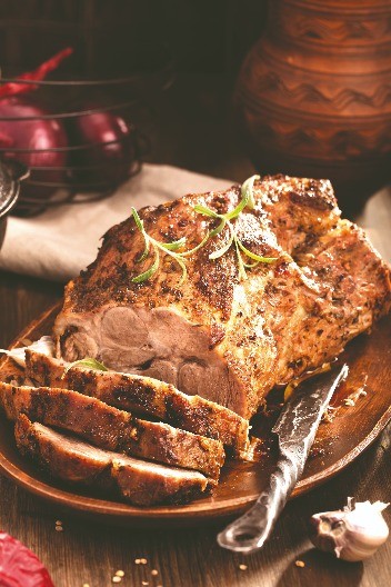 SVINJSKI VRAT SA SENFOM NIKO NE ODBIJA Polizaćete i tanjir koliko je slasan