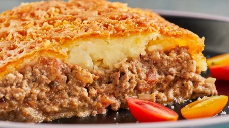 Sirotinjska pita od mlevenog mesa štedi i vreme i budžet: Pohvale same pljušte