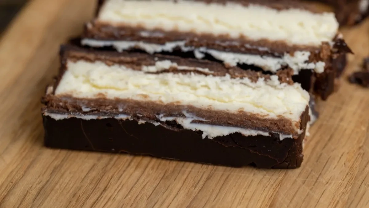 Starinska čokoladna torta u dva sloja: Štedi i vreme i novac