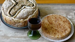 Slavski kolač sa orasima mekan kao pamuk: Ovako ga prave iskusne domaćice