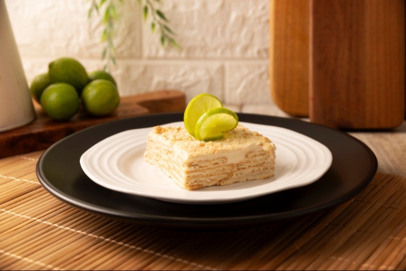 BRZI KOLAČ SA KEKSOM OSVAJA UKUSOM Tražićete dodatno parče