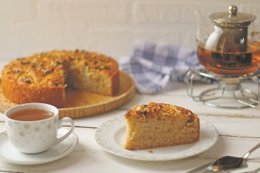 SOČNI KOLAČ SA BUNDEVOM RAZVALJUJE UKUSOM I ukusan i pun vitamina