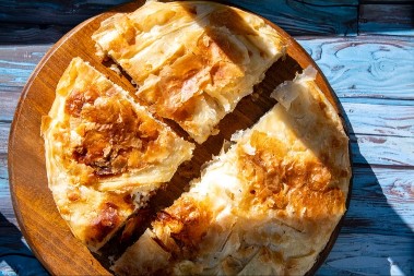 BUREK SA SOJOM ZA DANE POSTA Kore su vazdušaste, a fil bogat