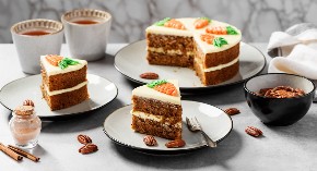 SOČNI KOLAČ SA ŠARGAREPOM I ZDRAV I UKUSAN Polovina se pojede u plehu