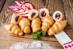 BAKINE KIFLICE SA DŽEMOM BUDE NOSTALGIJU Prhke i mirisne, bolje niste jeli