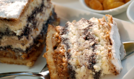 SIPANA PITA SA JABUKAMA I MAKOM SAVRŠENA POSLASTICA Sočna već dok se peče