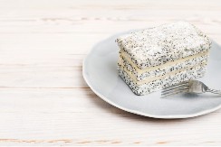 BAKIN KOLAČ SA MAKOM VOLE I DECA I ODRASLI Brz, jednostavan i razvaljuje ukusom