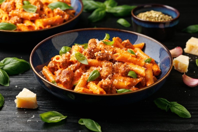 NEODOLJIVA PASTA SA KOBASICAMA Jeftina i brza, bićete siti satima