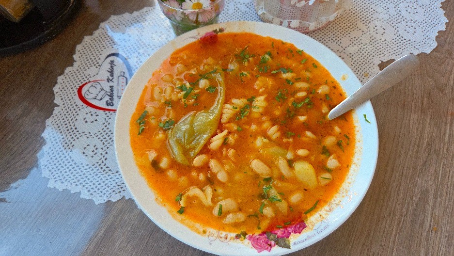 DOMAĆI POSNI PASULJ SA KANALA BAKINA KUHINJA Jedan tanjir će biti malo