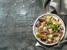 VALDORF SALATA MENJA OBROK Predjelo koje pomera granice dobrog ukusa