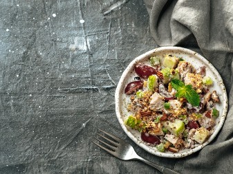 VALDORF SALATA MENJA OBROK Predjelo koje pomera granice dobrog ukusa